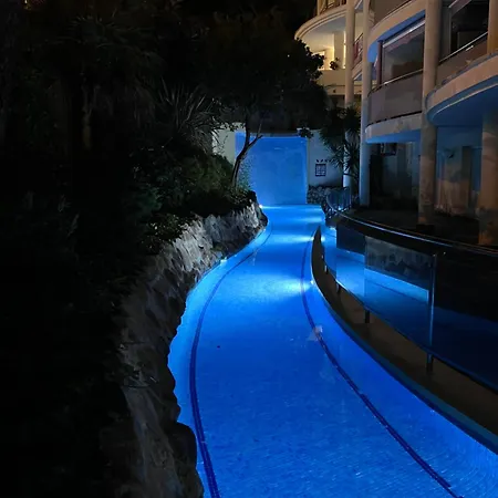 Quiet Front Aparthotel Salou