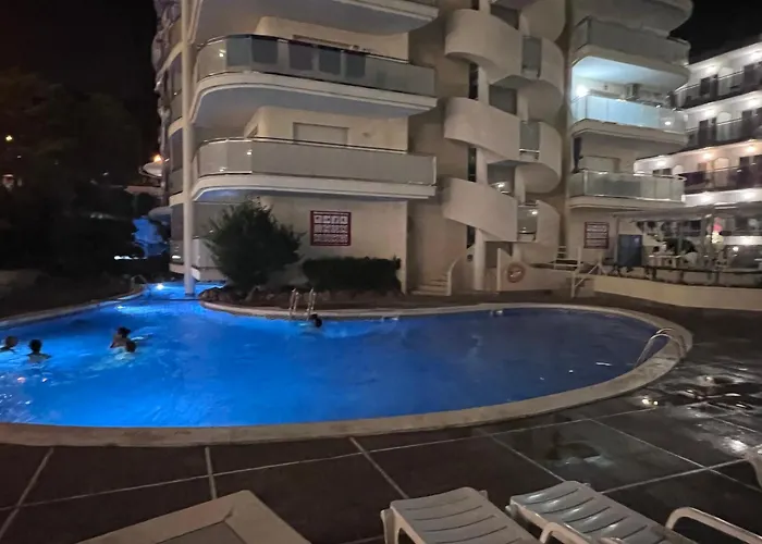 Quiet Front Апарт-отель